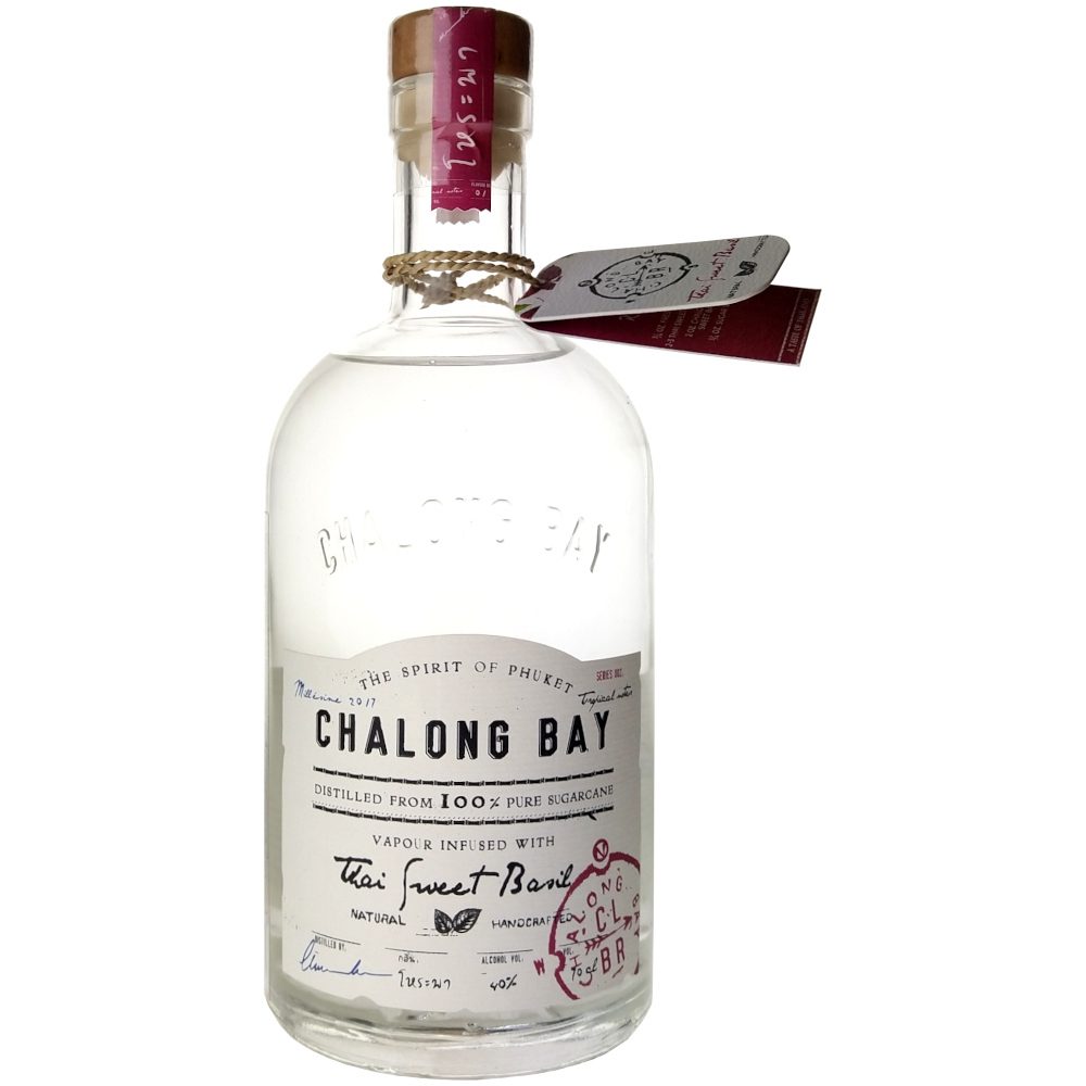 Chalong Bay Sweet Basil Rhum blanc de Thaïlande